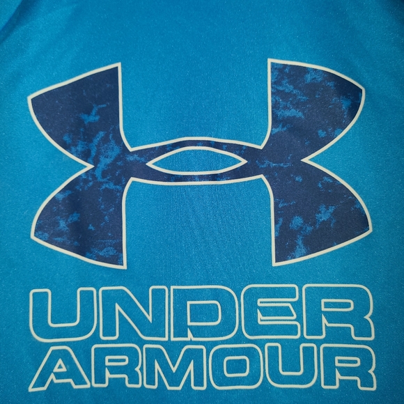 Under Armour Shirts & Tops Under Armour Loose Heatgear Size Youth